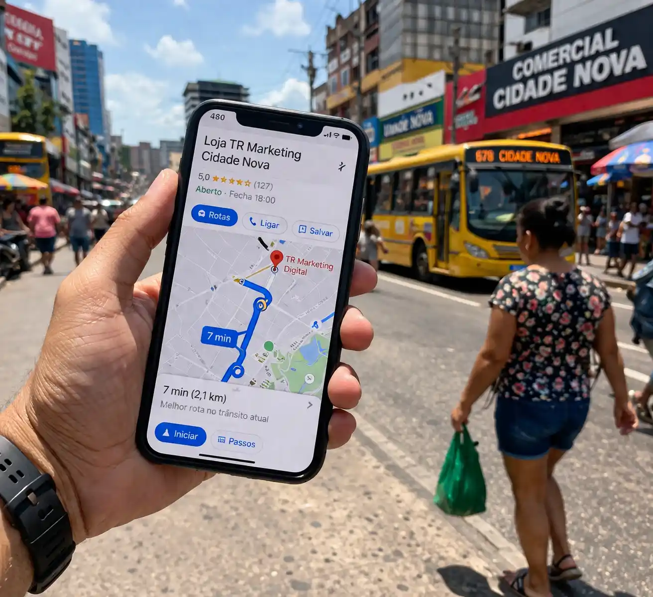 Comércio movimentado na Zona Norte de Manaus representando o potencial do SEO local